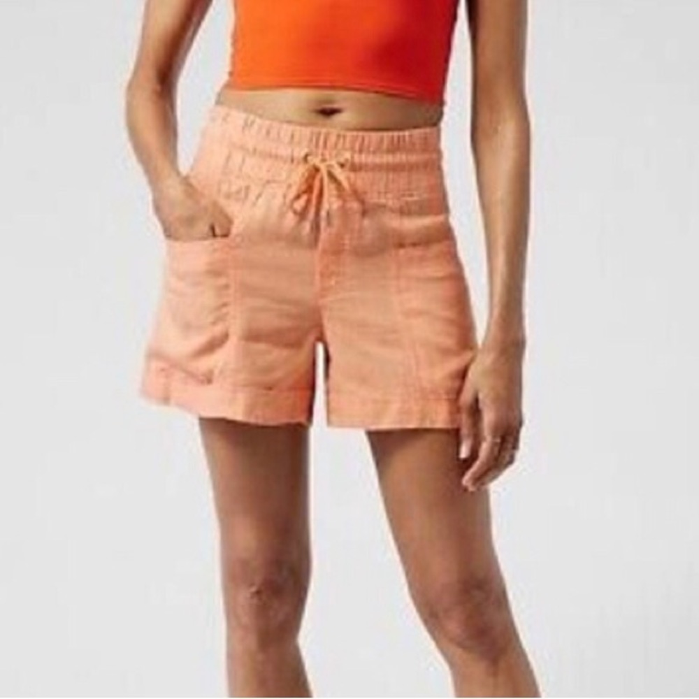 Athleta Cabo linen high rise shorts.